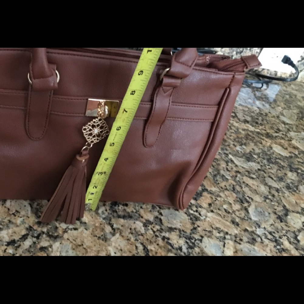 Handbag - Picture 3 of 6